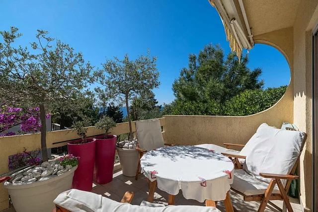 Villa with 3 Separate Apartments – Ideal Investment Opportunity for a Mini-Hotel — photo 20